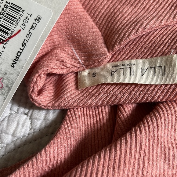 Quiet Storm Open Back Crop Top Size Small - Picture 3 of 3